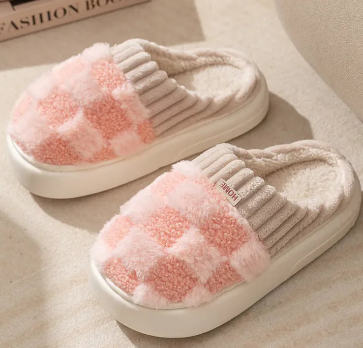 ForaFusion - Cozy Plaid Plush Slippers