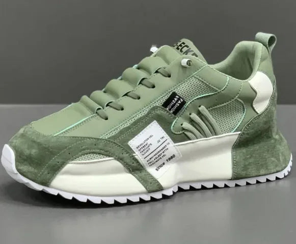 ForaFusion - Sister Carries Shoes