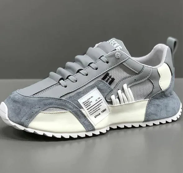 ForaFusion - Sister Carries Shoes