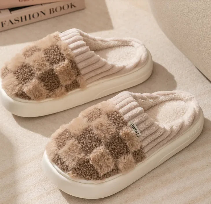 ForaFusion - Cozy Plaid Plush Slippers