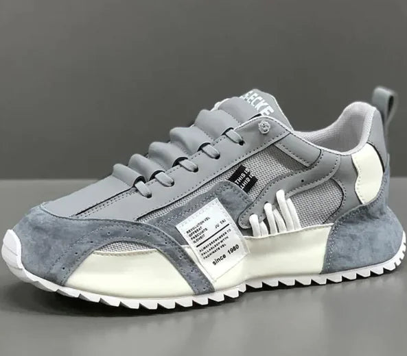 ForaFusion - Sister Carries Shoes